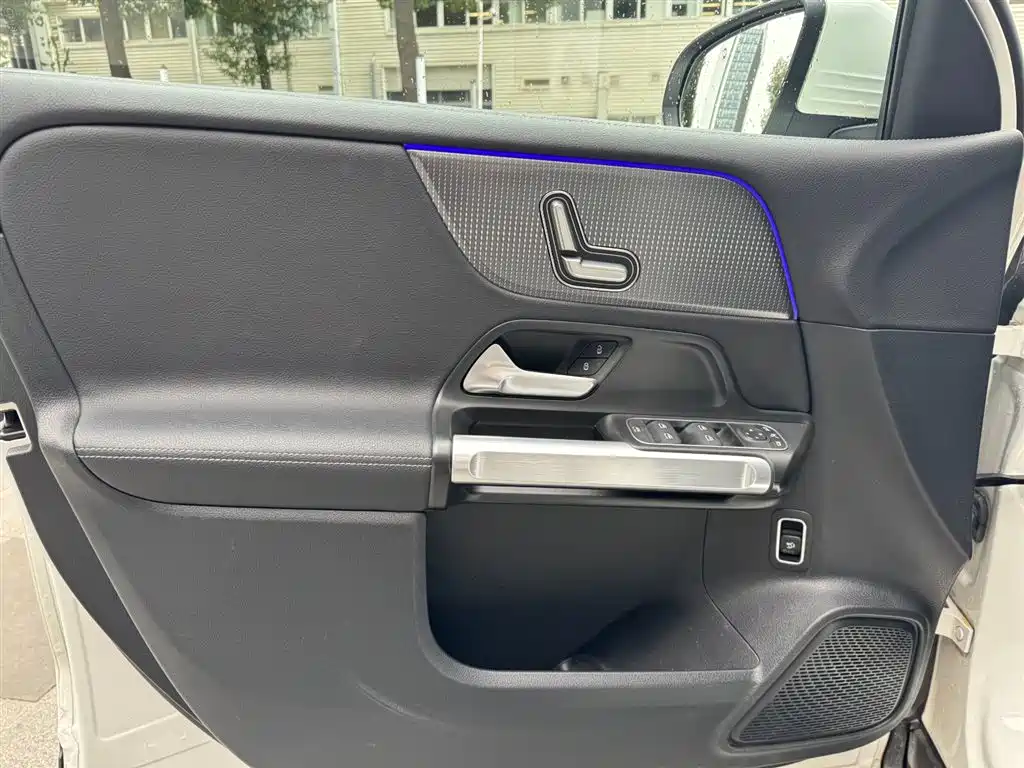 Mercedes-Benz Mercedes-Benz GLB 2023 GLB 220 Dynamic 2023 - thumbnail 9