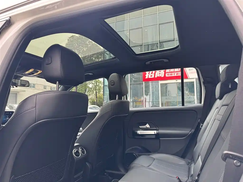 Mercedes-Benz Mercedes-Benz GLB 2023 GLB 220 Dynamic 2023 - thumbnail 13