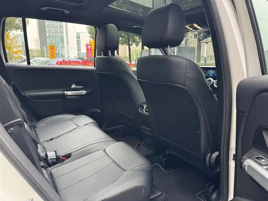 Mercedes-Benz Mercedes-Benz GLB 2023 GLB 220 Dynamic 2023 - thumbnail 14