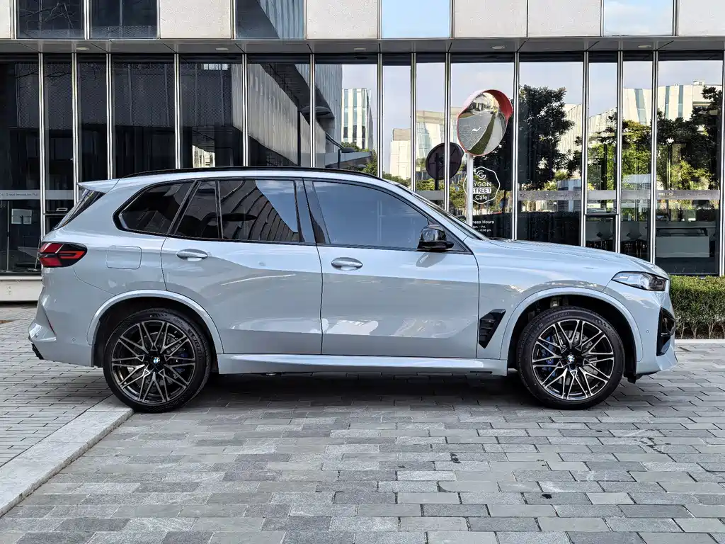 BMW BMW X5 M 2023 X5 M Thunder Edition 2023 - thumbnail 5