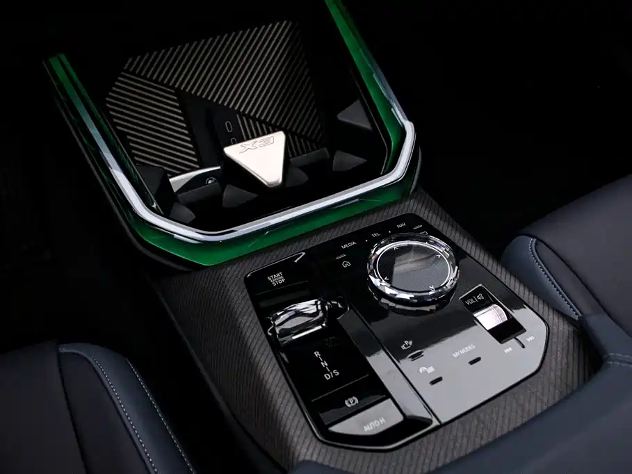 BMW BMW X3 2025 xDrive30L Premium M Sport Package 2025 - thumbnail 9