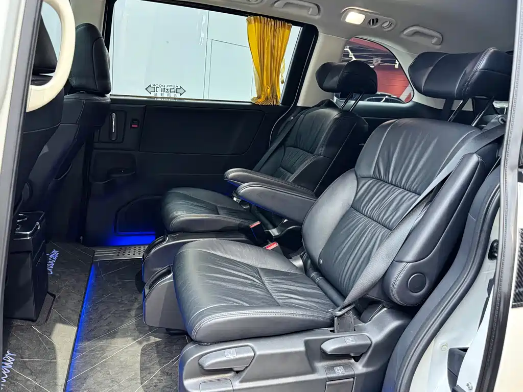 Honda Honda Odyssey 2022 2.0L e:HEV Elite Executive Edition 2022 - thumbnail 10
