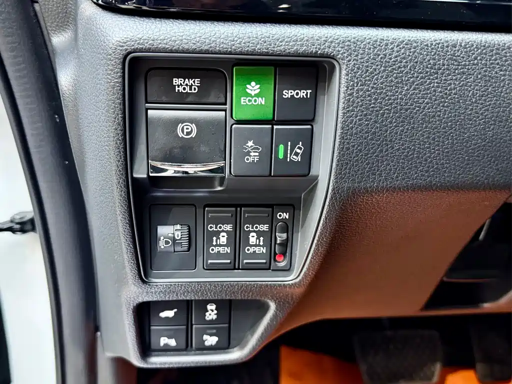 Honda Honda Odyssey 2022 2.0L e:HEV Elite Executive Edition 2022 - thumbnail 12