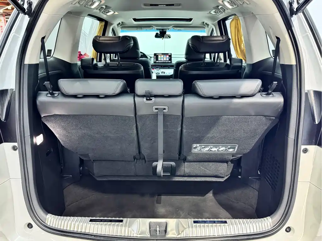 Honda Honda Odyssey 2022 2.0L e:HEV Elite Executive Edition 2022 - thumbnail 23