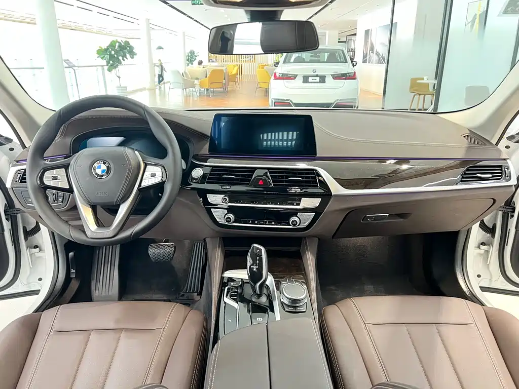 BMW BMW 5 Series 2020 525Li Luxury Package 2020 - thumbnail 12