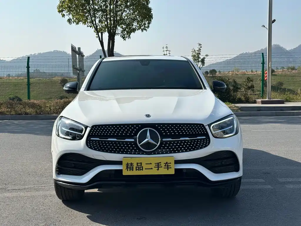 Mercedes-Benz Mercedes-Benz GLC Coupe 2021 GLC 260 4MATIC Coupé SUV 2021 - thumbnail 3