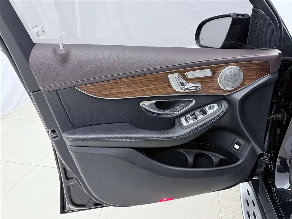 Mercedes-Benz Mercedes-Benz GLC 2021 GLC 300 L 4MATIC Sport Edition 2021 - thumbnail 12
