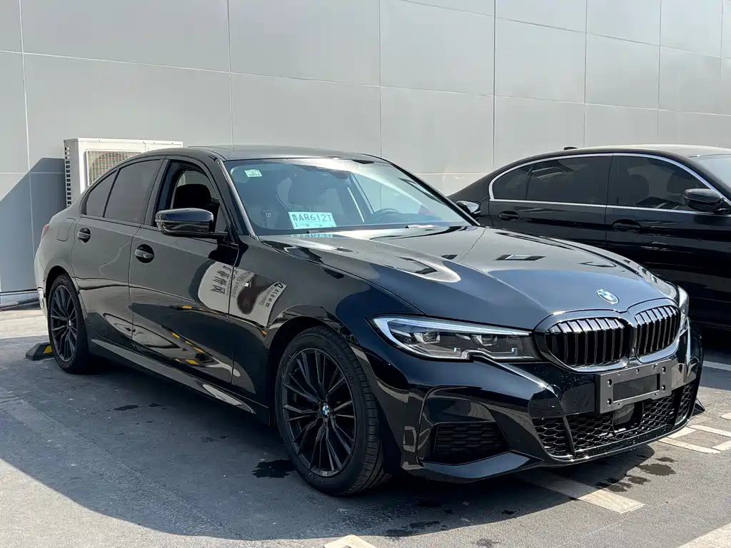 BMW BMW 3 Series 2020 325i M Sport Shadow Night Package 2021 - thumbnail 2