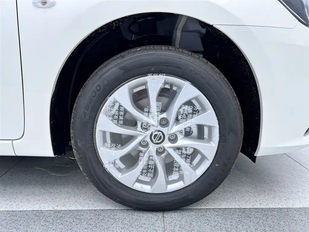 Nissan Nissan Sylphy 2024 Classic 1.6XE CVT Comfort Edition 2026 - thumbnail 6