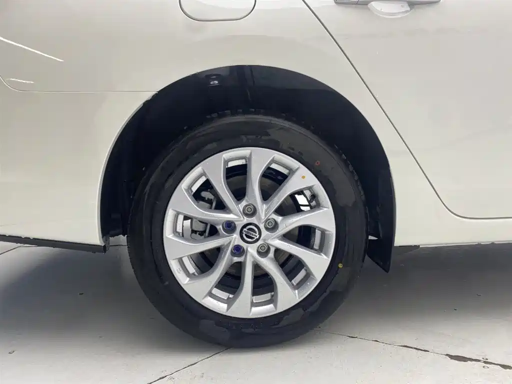 Nissan Nissan Sylphy 2024 Model Year Facelift 3 Classic 1.6XE CVT Comfort Version 2026 - thumbnail 11