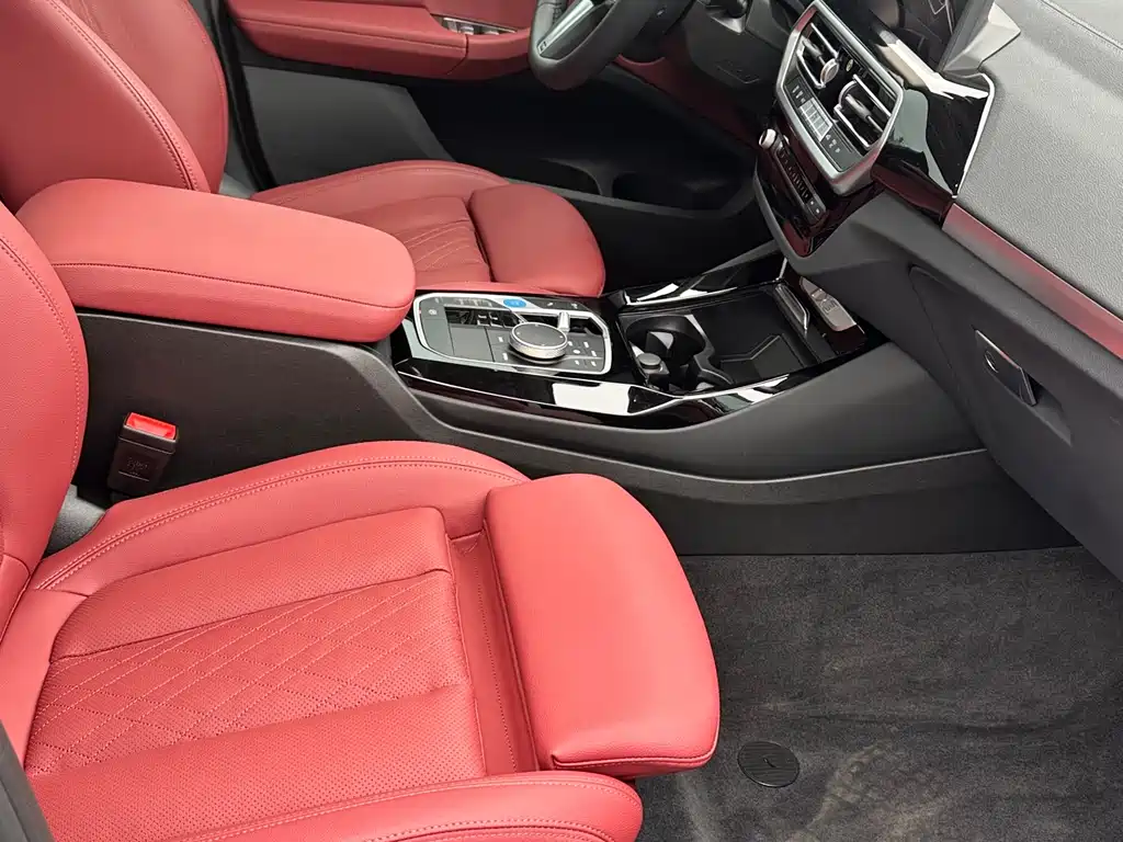 BMW BMW iX3 2024 Leading Edition 2025 - thumbnail 6