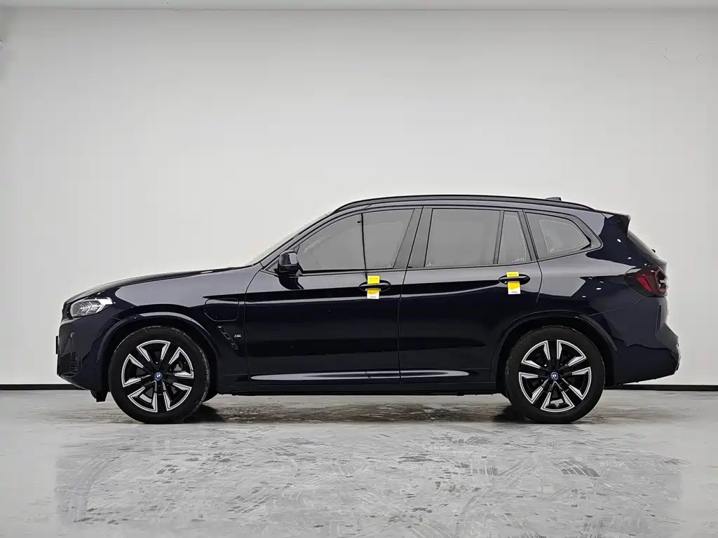 BMW BMW iX3 2024 Leading Edition 2024 - thumbnail 7