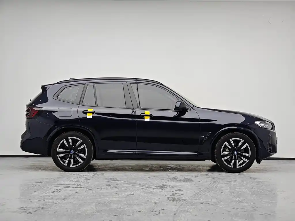 BMW BMW iX3 2024 Leading Edition 2024 - thumbnail 8