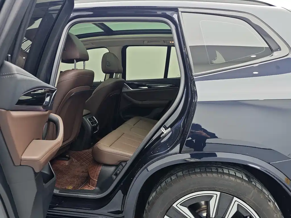 BMW BMW iX3 2024 Leading Edition 2024 - thumbnail 15