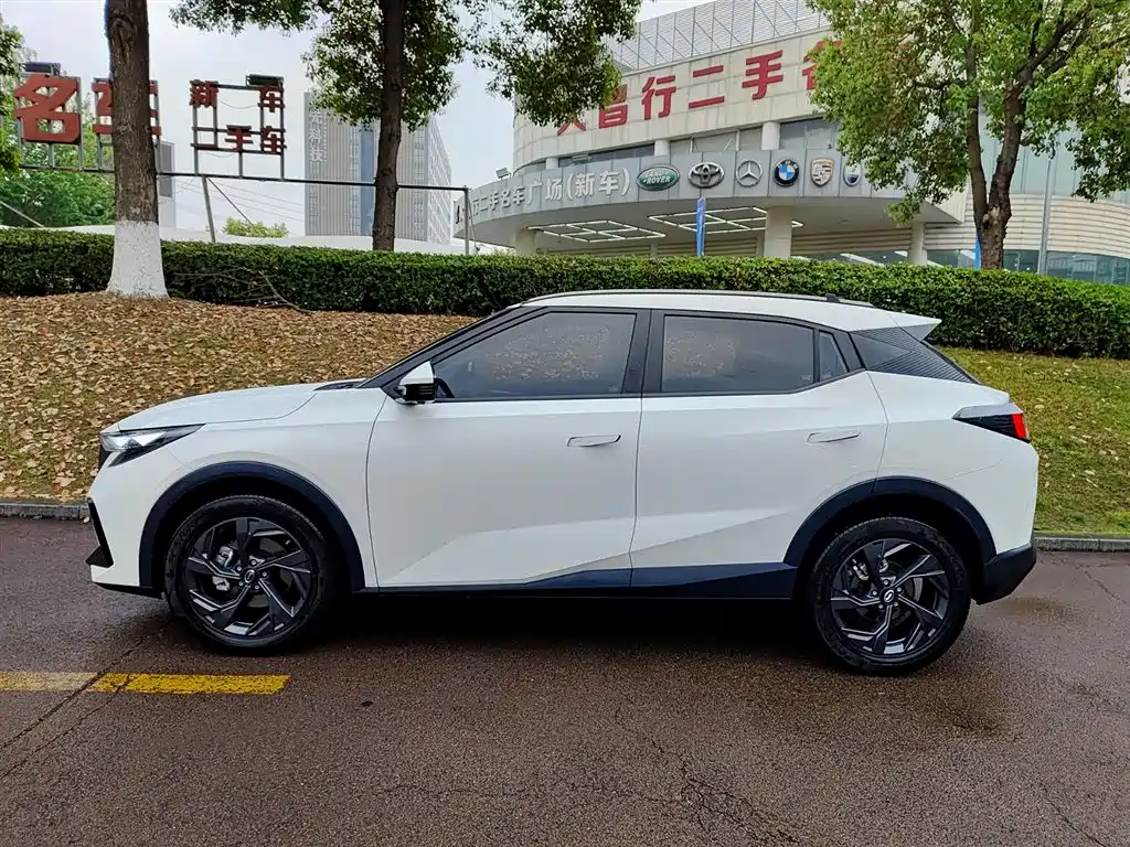 GAC Trumpchi Trumpchi GS3 2023 Ying Su 270T Joy Edition 2024 - thumbnail 3