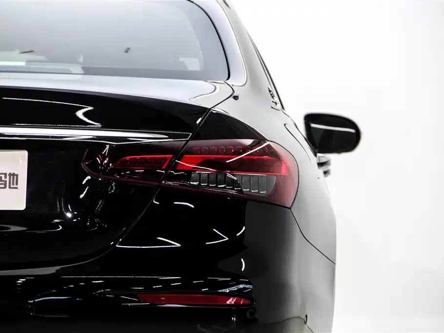 Mercedes-Benz Mercedes-Benz E-Class 2023 Model Year Facelift E 300 L Luxury 2023 - thumbnail 10