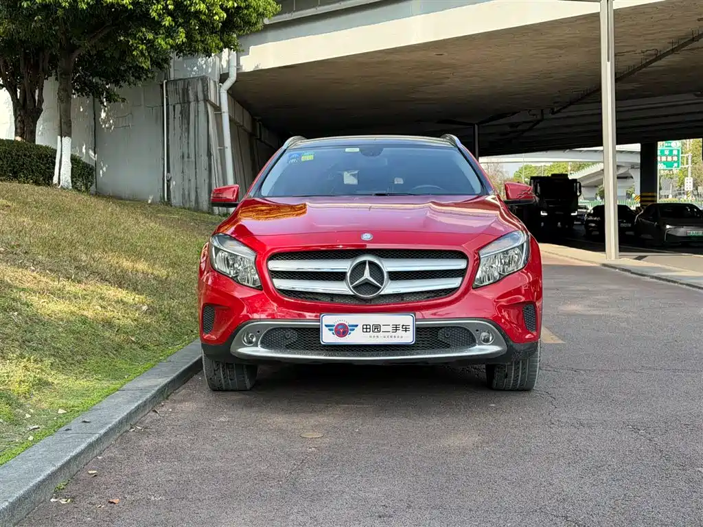 Mercedes-Benz Mercedes-Benz GLA 2016 GLA 200动感型 2015 - thumbnail 2