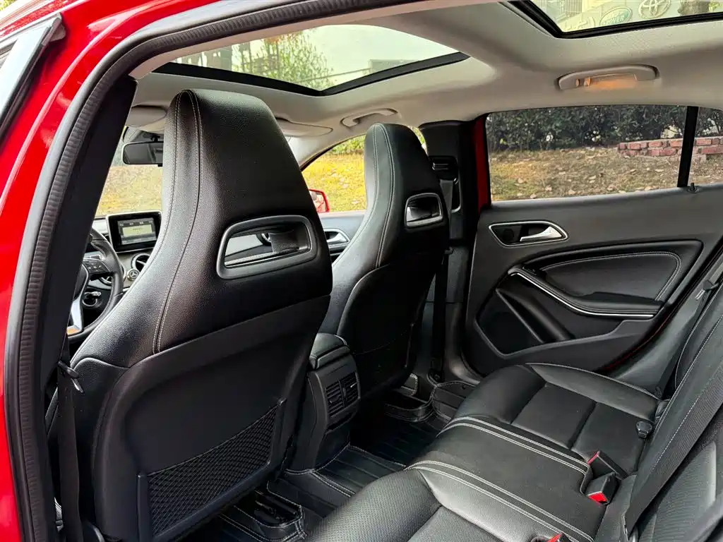 Mercedes-Benz Mercedes-Benz GLA 2016 GLA 200动感型 2015 - thumbnail 9