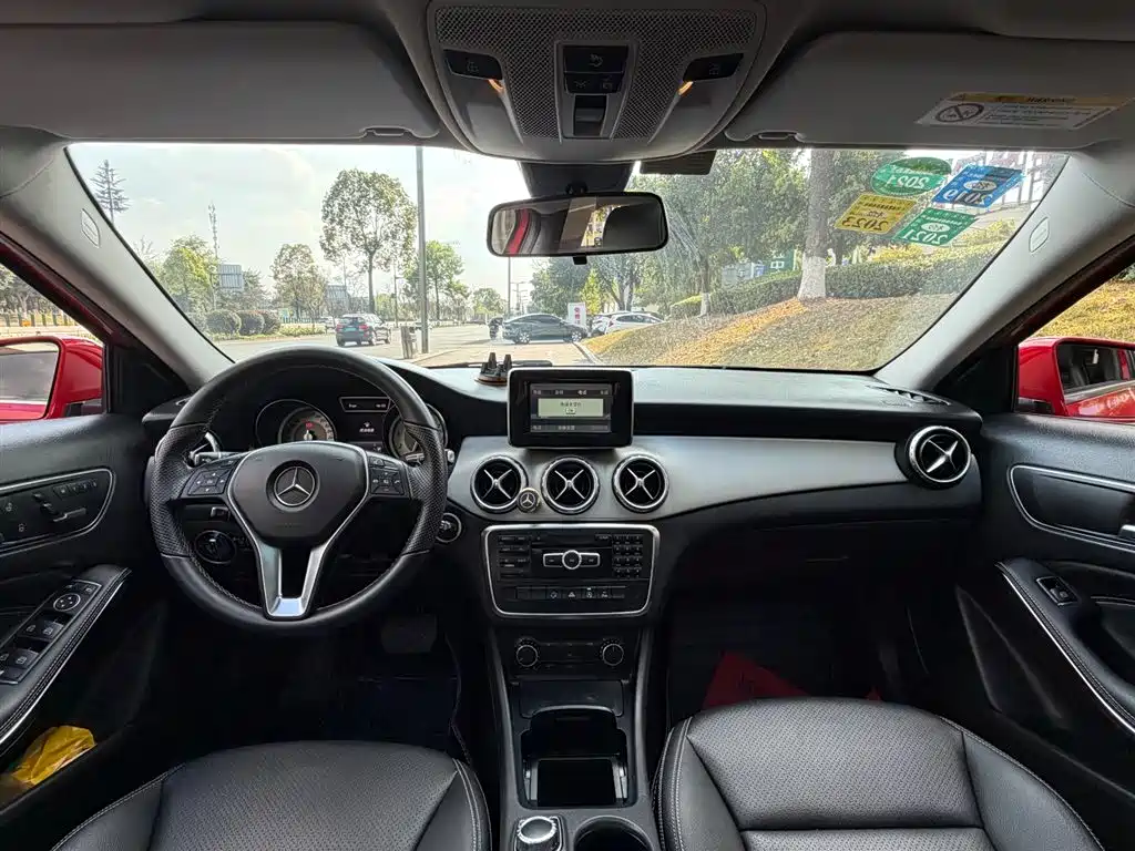 Mercedes-Benz Mercedes-Benz GLA 2016 GLA 200动感型 2015 - thumbnail 11