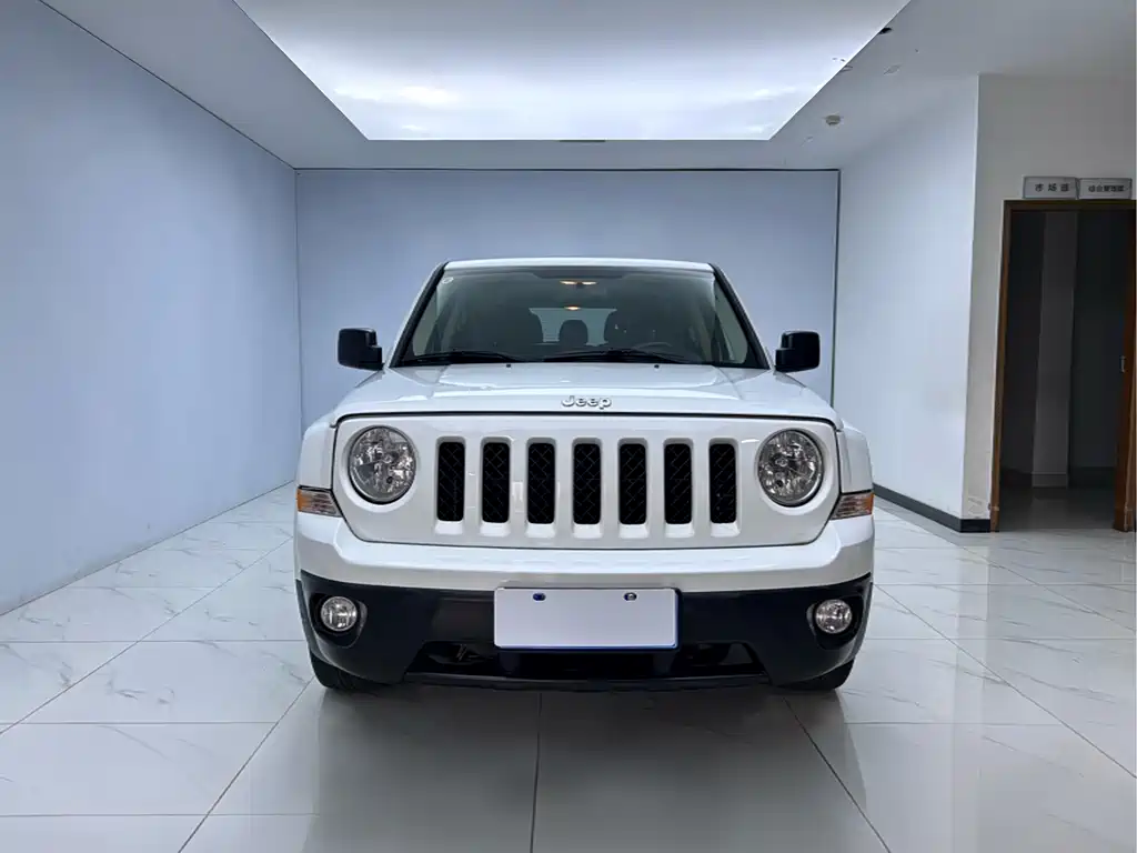 Jeep Freedom 2014 2.4L Sport Edition 2014 - thumbnail 2