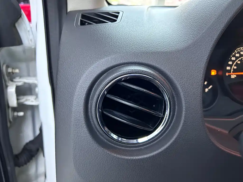 Jeep Freedom 2014 2.4L Sport Edition 2014 - thumbnail 14