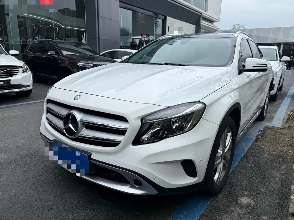 Mercedes-Benz Mercedes-Benz GLA 2016 GLA 200动感型 2016