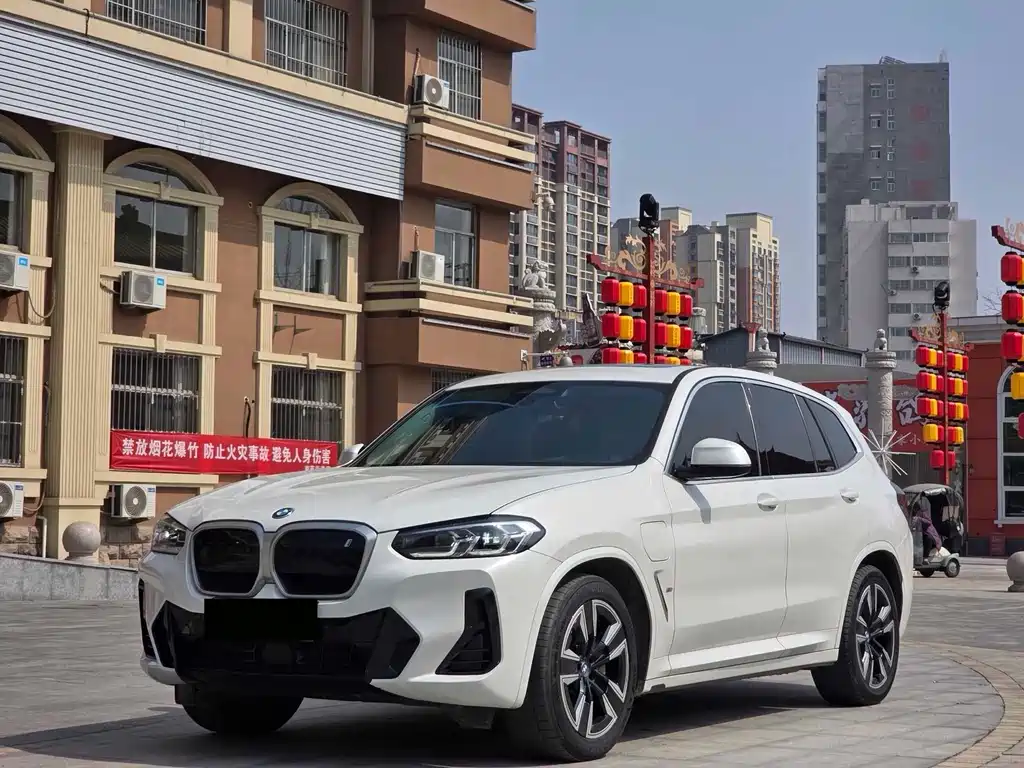 BMW BMW iX3 2024 Leading Edition 2024 - thumbnail 3