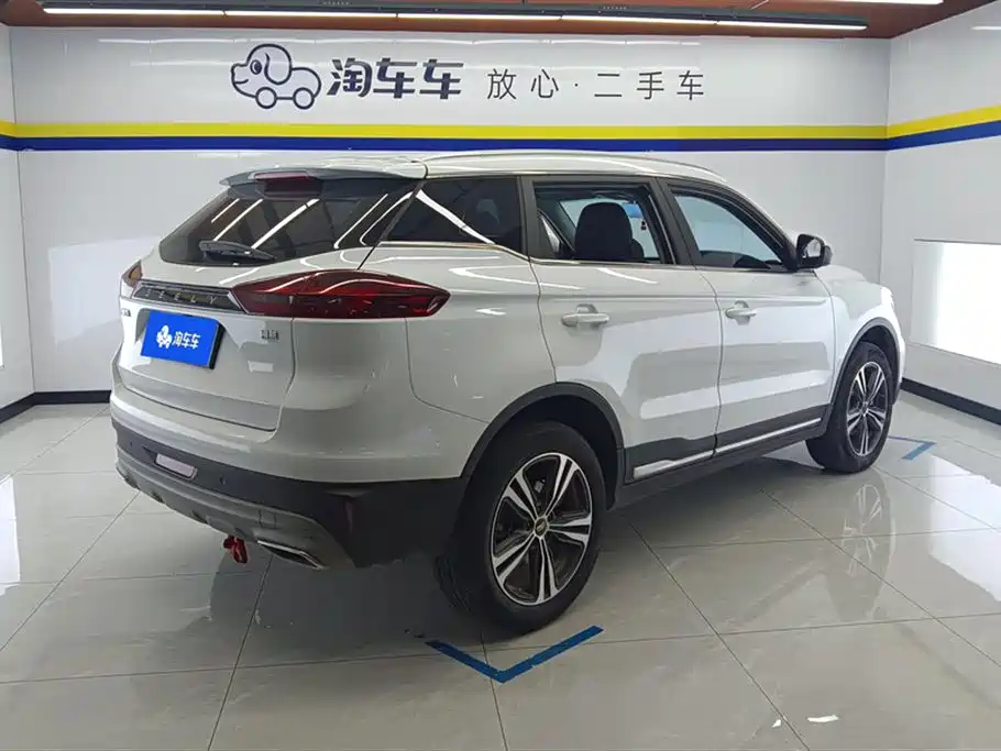 Geely Auto Emgrand 2022 1.8TD DCT Smart Elegant 2023 - thumbnail 3