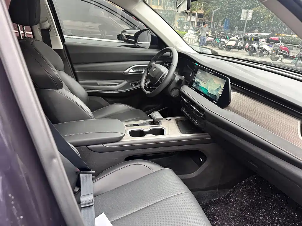 Changan Changan X7 PLUS 2024 1.5T Automatic Zunyao 7-seater 2024 - thumbnail 7