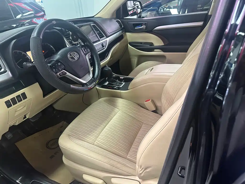 Toyota Highlander 2015 2.0T 2WD LE 5-seats 2016 - thumbnail 9