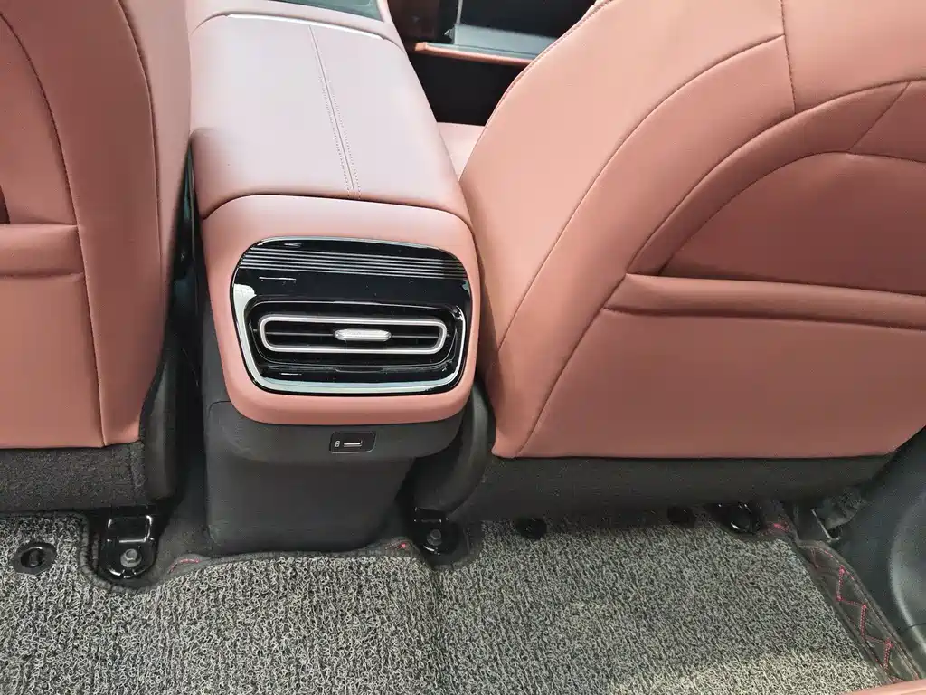 Changan Changan CS55PLUS 2025 Model Third Generation Blue Whale 1.5T 500Bar Excellence Edition 2026 - thumbnail 14