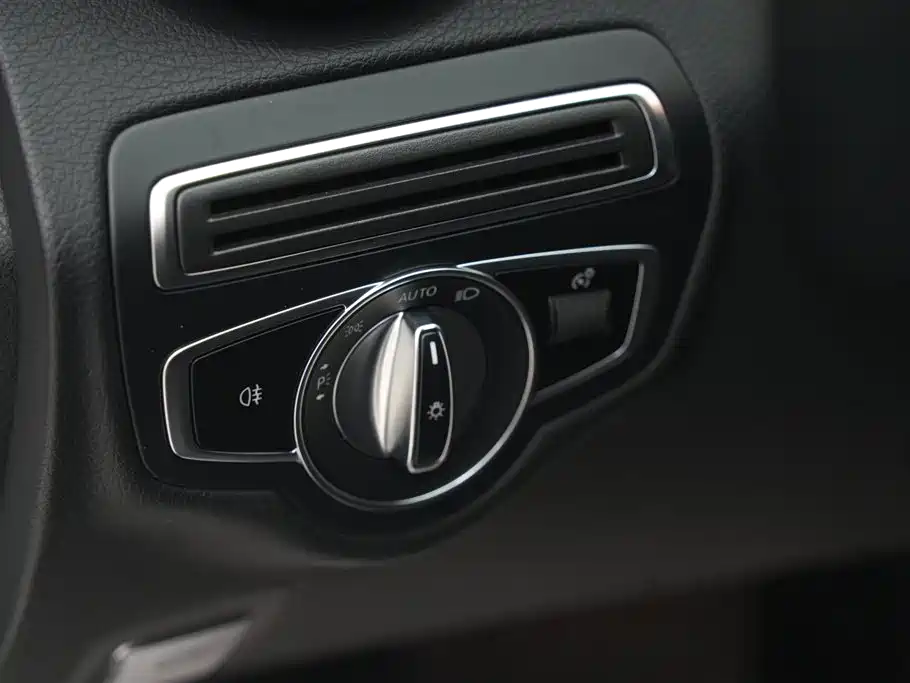 Mercedes-Benz Mercedes-Benz C-Class 2019 Facelift C 260 L Sport Edition 2019 - thumbnail 22