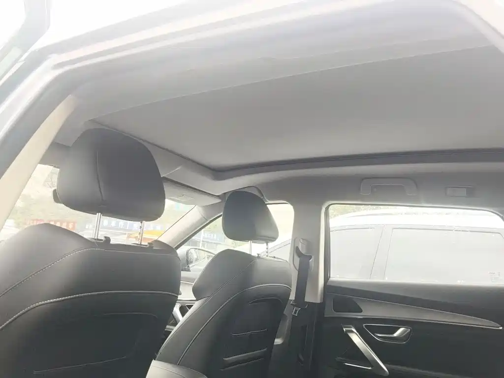 Jetour Jetour X70 Plus 2021 1.5T DCT Fire 7-seater 2021 - thumbnail 11