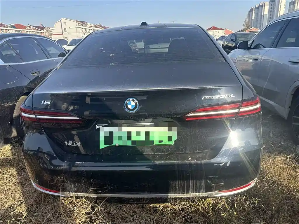 BMW BMW i5 2024 eDrive 35L M Sport Package 2024 - thumbnail 5