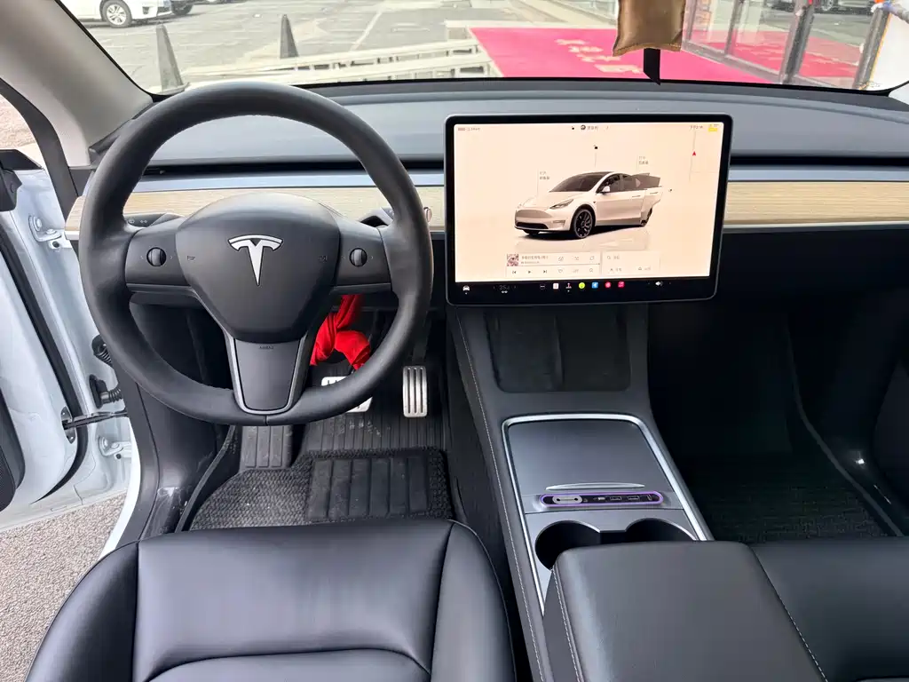 Tesla Model Y 2023 Performance All-Wheel Drive 2022 - thumbnail 6