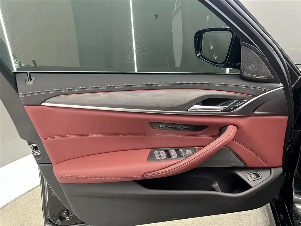 BMW BMW 5 Series 2023 530Li Luxury M Sport Package 2023 - thumbnail 12