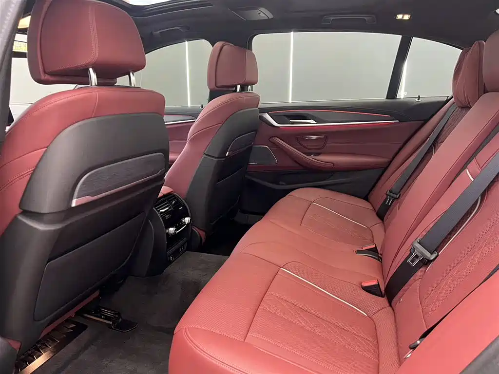BMW BMW 5 Series 2023 530Li Luxury M Sport Package 2023 - thumbnail 15