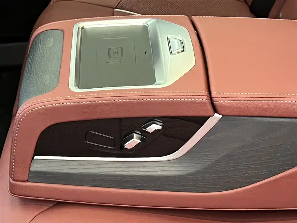BMW BMW 5 Series 2023 530Li Luxury M Sport Package 2023 - thumbnail 17