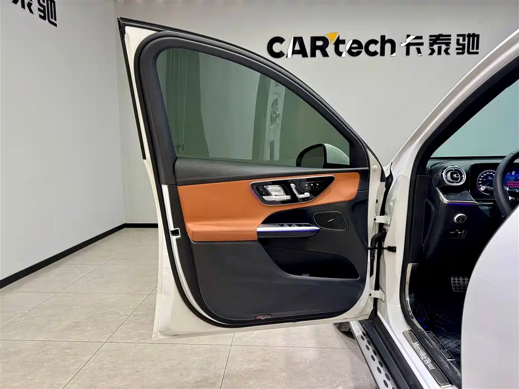 Mercedes-Benz Mercedes-Benz GLC 2025 GLC 260 L 4MATIC Luxury Edition 2025 - thumbnail 17