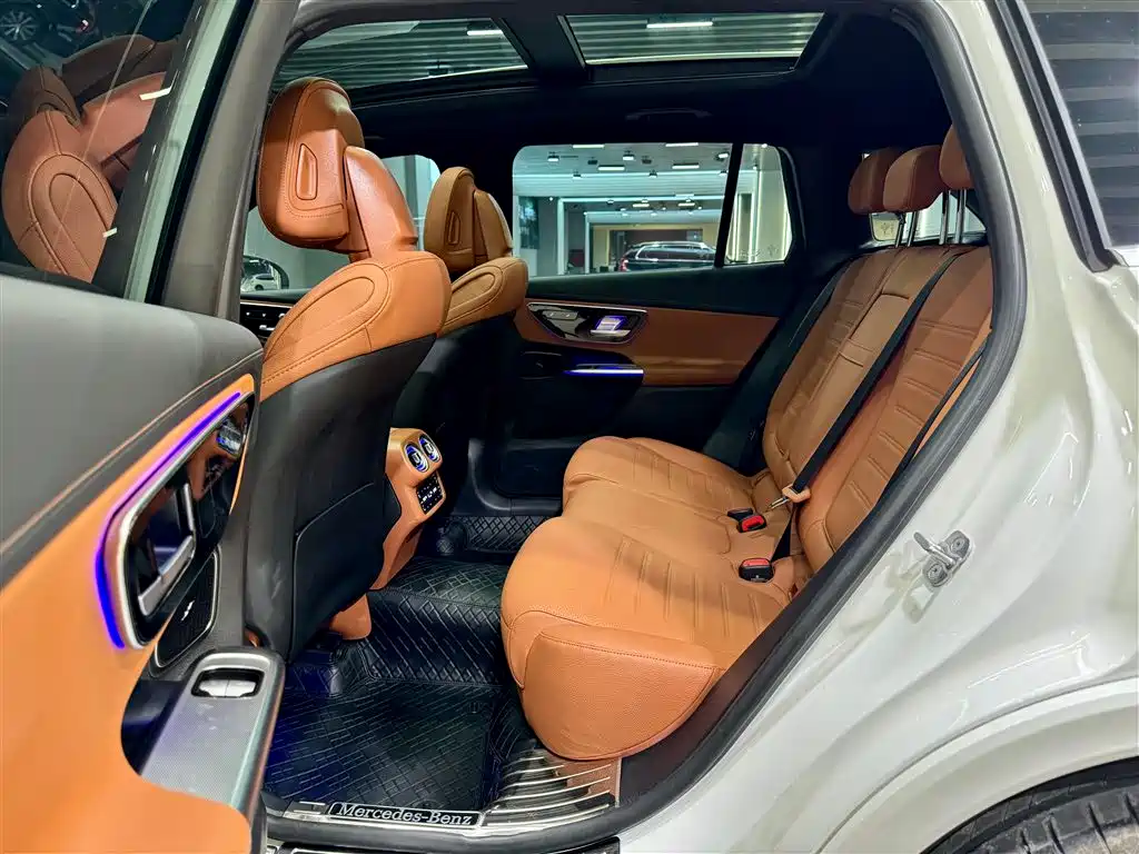 Mercedes-Benz Mercedes-Benz GLC 2025 GLC 260 L 4MATIC Luxury Edition 2025 - thumbnail 20