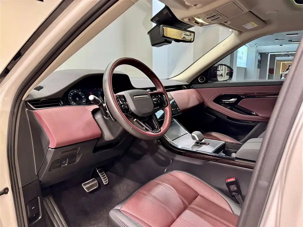 Land Rover Range Rover Evoque 2024 Range Rover Evoque L SE Prestige Light Edition 2024 - thumbnail 25