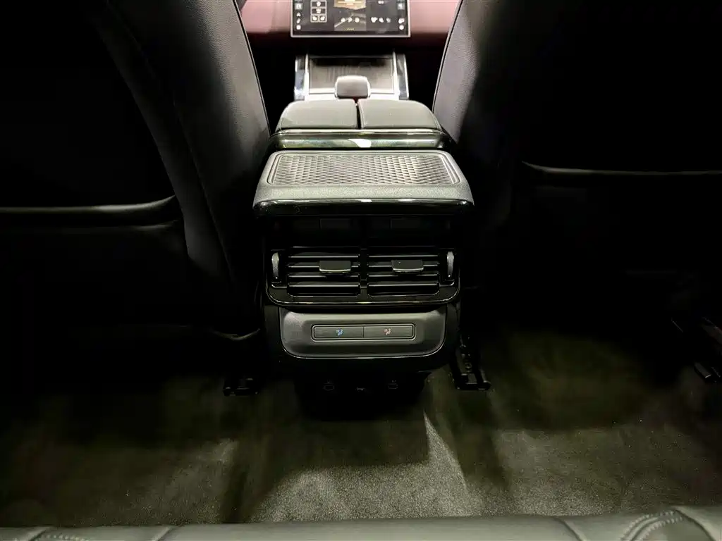 Land Rover Range Rover Evoque 2024 Range Rover Evoque L SE Prestige Light Edition 2024 - thumbnail 28