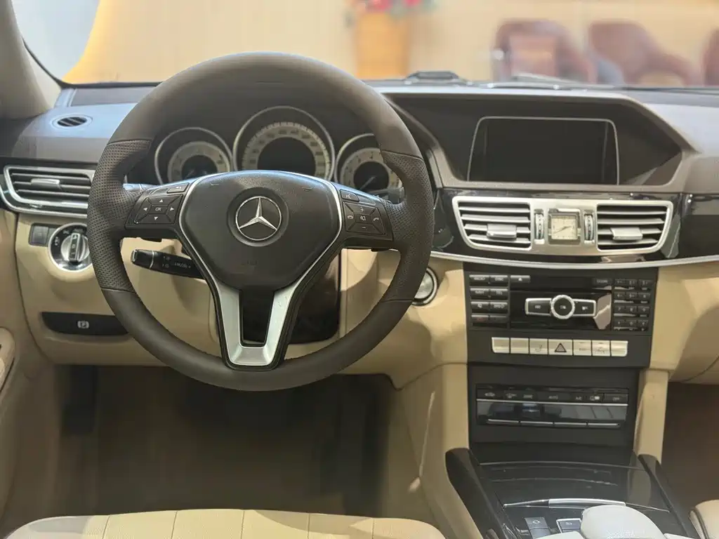 Mercedes-Benz Mercedes-Benz E-Class 2015 E 260 L Sport 2014 - thumbnail 8