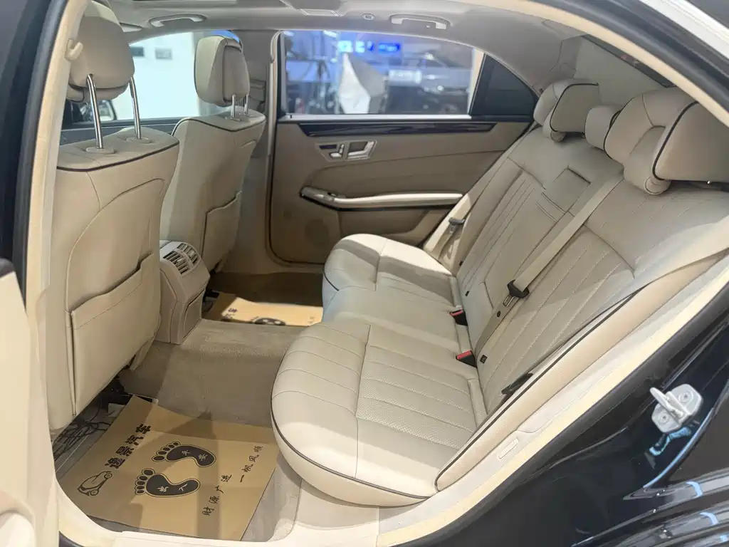 Mercedes-Benz Mercedes-Benz E-Class 2015 E 260 L Sport 2014 - thumbnail 11