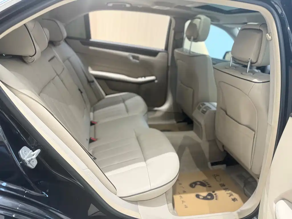 Mercedes-Benz Mercedes-Benz E-Class 2015 E 260 L Sport 2014 - thumbnail 12