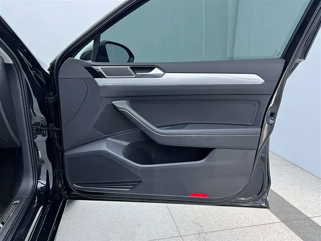 Volkswagen Volkswagen Magotan GTE Plug-in Hybrid 2022 GTE Luxury Edition 2023 - thumbnail 8