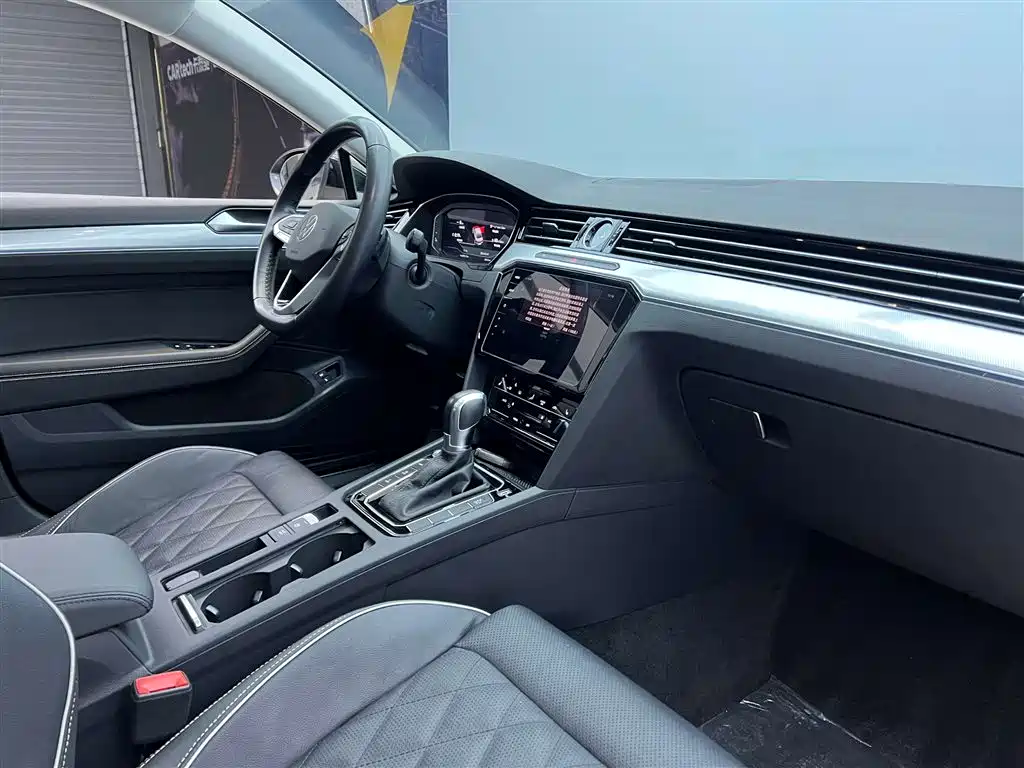 Volkswagen Volkswagen Magotan GTE Plug-in Hybrid 2022 GTE Luxury Edition 2023 - thumbnail 14