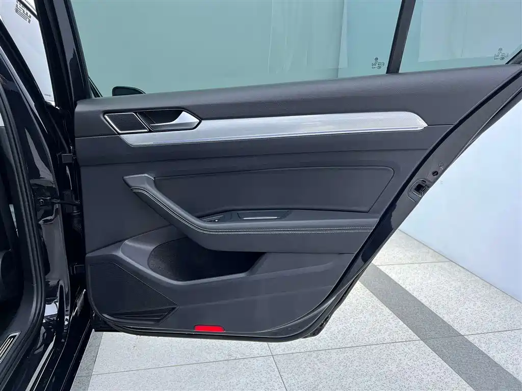 Volkswagen Volkswagen Magotan GTE Plug-in Hybrid 2022 GTE Luxury Edition 2023 - thumbnail 20