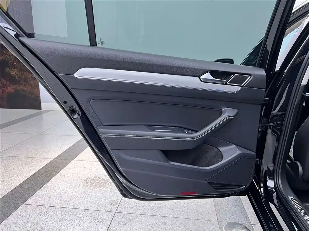 Volkswagen Volkswagen Magotan GTE Plug-in Hybrid 2022 GTE Luxury Edition 2023 - thumbnail 21