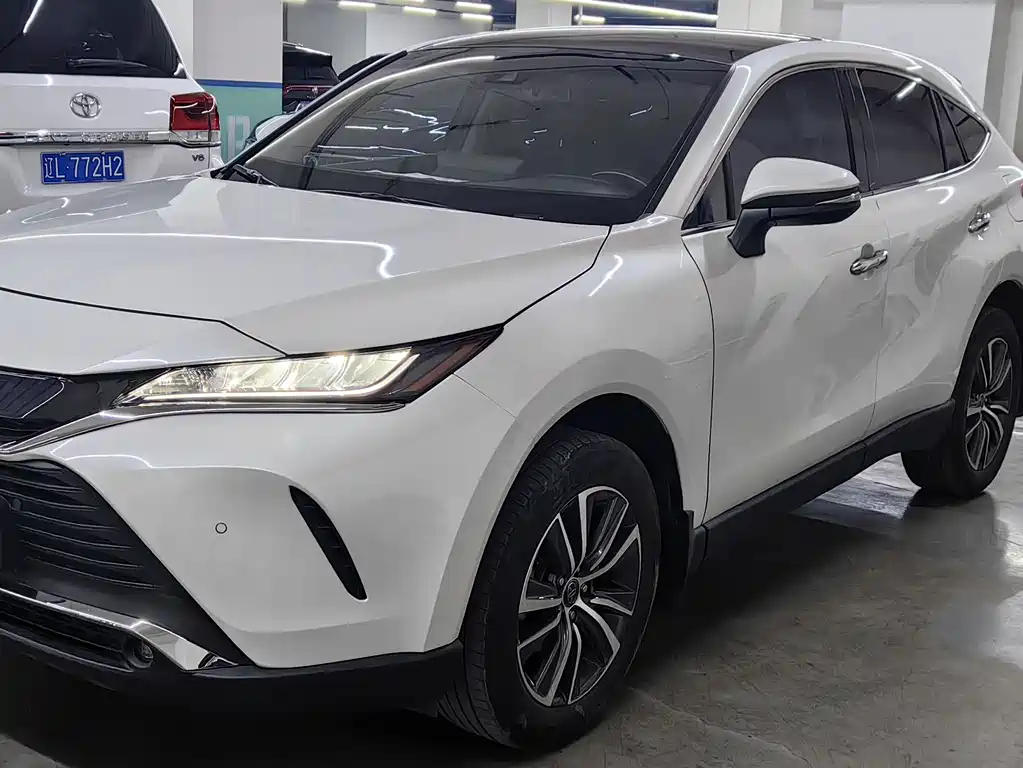 Toyota Lingfang HARRIER 2022 2.0L CVT FWD Luxury Edition 2022 - thumbnail 3
